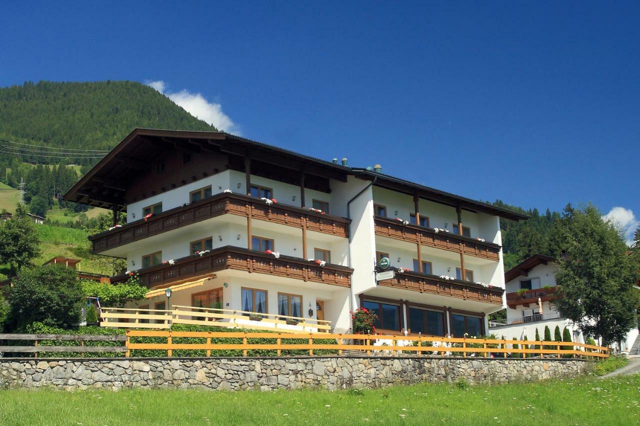 Hotel Pension Eichenhof Ried im Zillertal Eksteriør billede