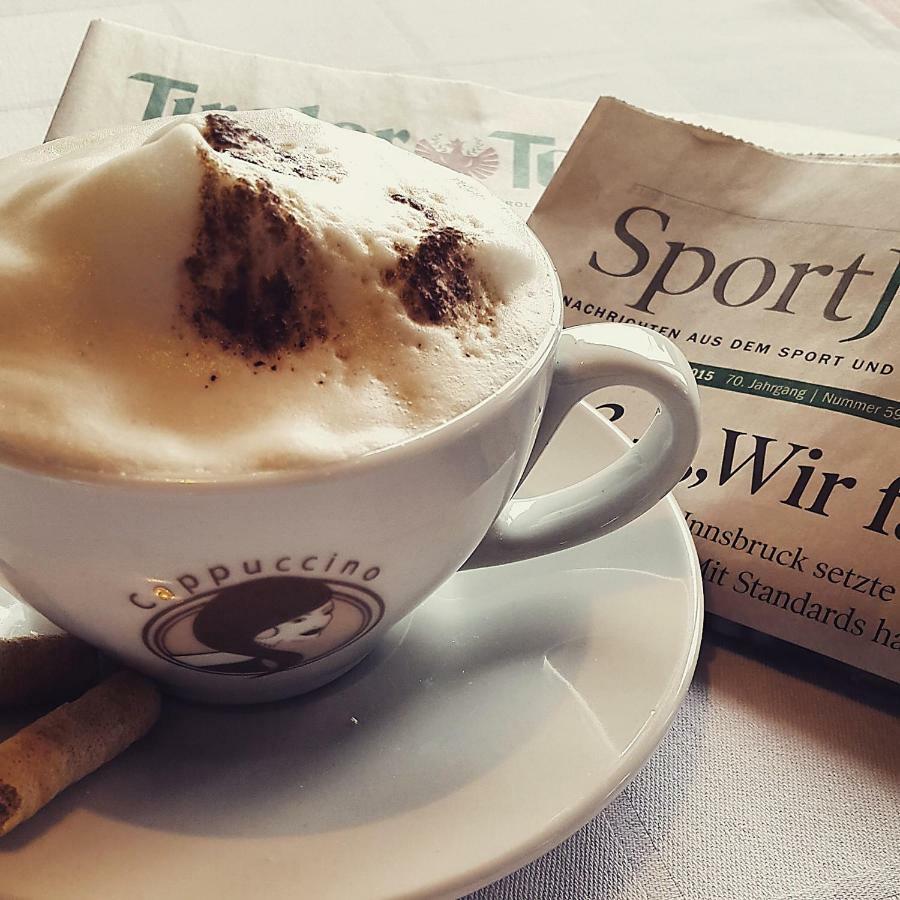 Hotel Pension Eichenhof Ried im Zillertal Eksteriør billede