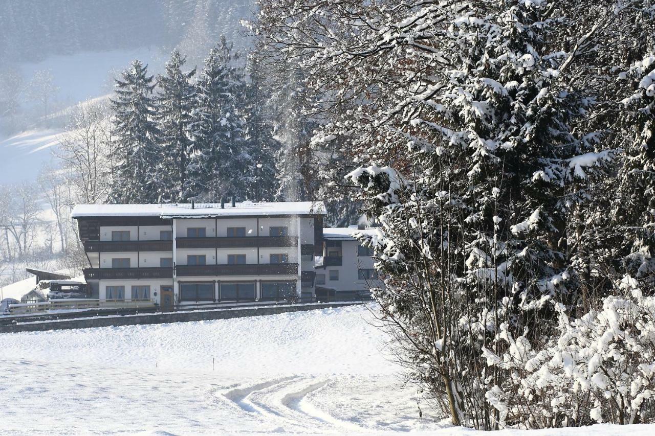 Hotel Pension Eichenhof Ried im Zillertal Eksteriør billede