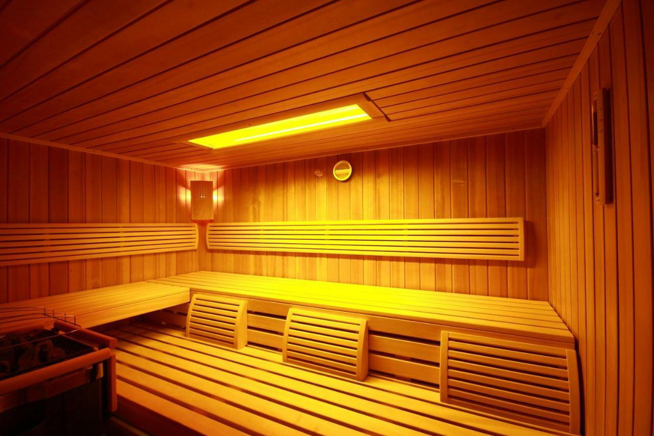 Hotel Pension Eichenhof Ried im Zillertal Eksteriør billede