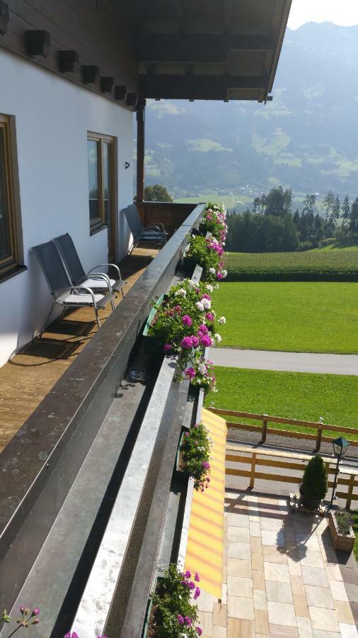 Hotel Pension Eichenhof Ried im Zillertal Eksteriør billede